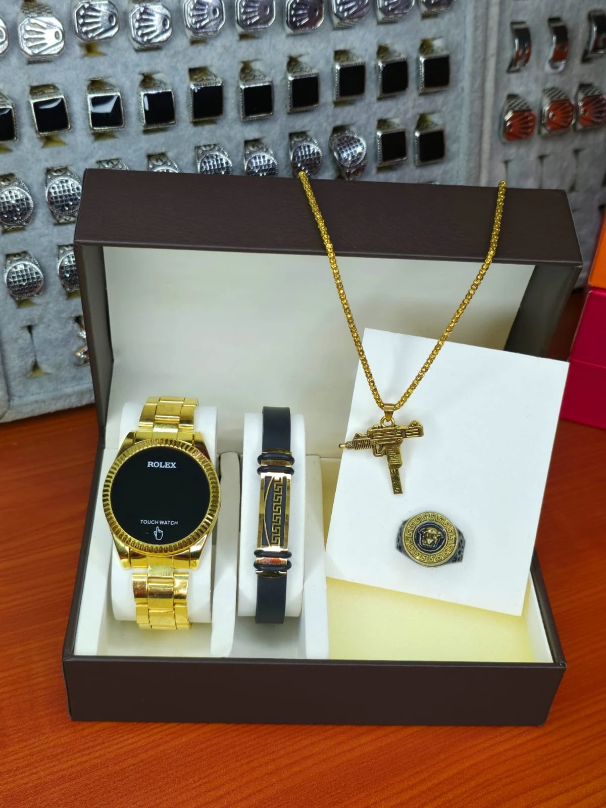 طقم اكسسوار رجالي ٤ قطع