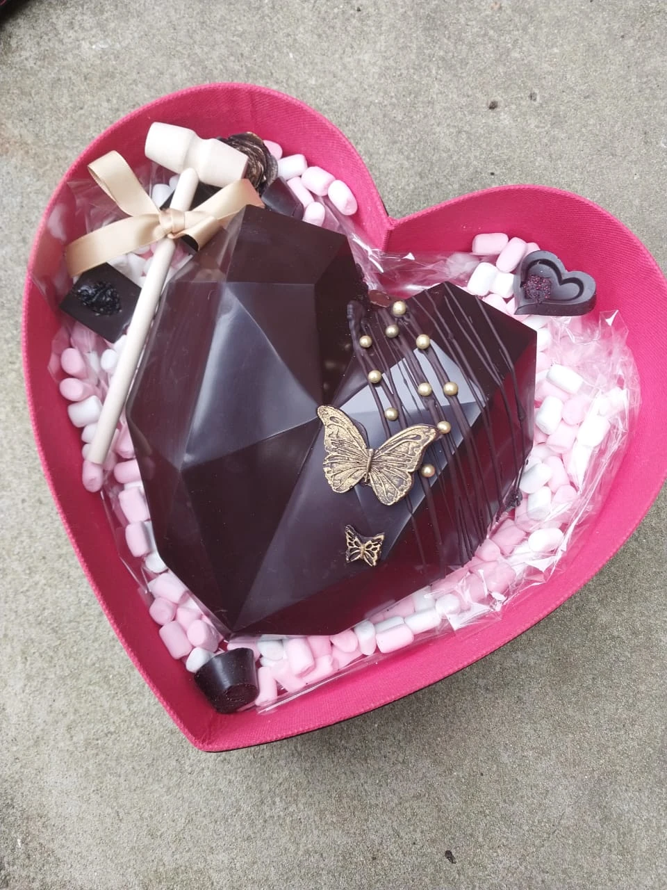 قلب شوكولا للتكسير