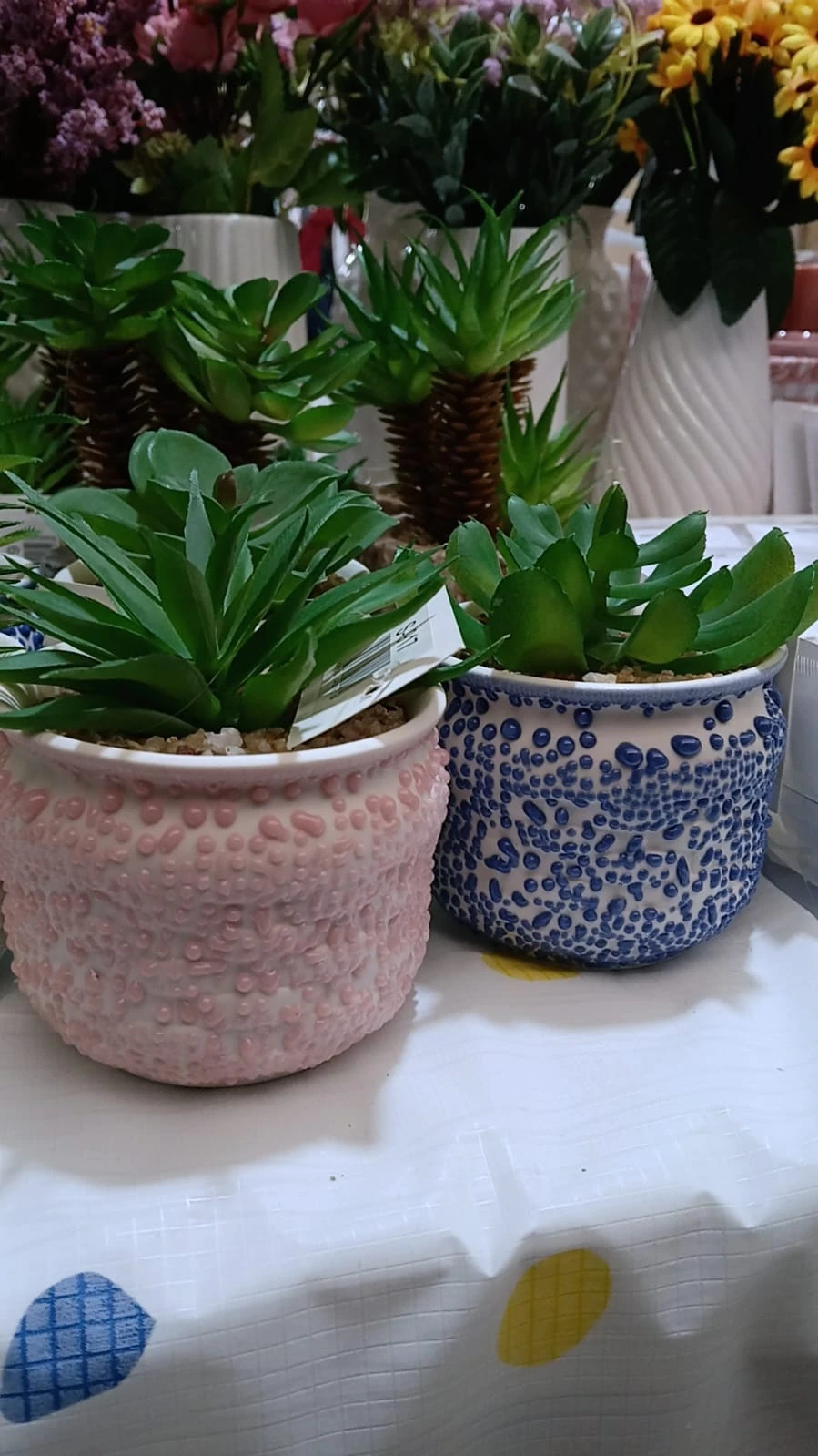 فاز مرصع بالبيبات الملمعه